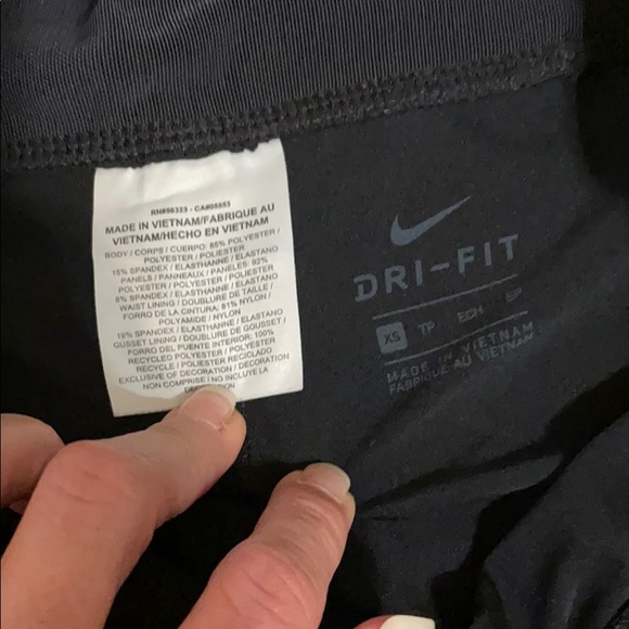 Nike Capri leggings - Picture 3 of 4